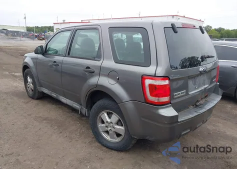 2009 Ford Escape Xls из США, поврежденный, VIN 1FMCU92739KB26978